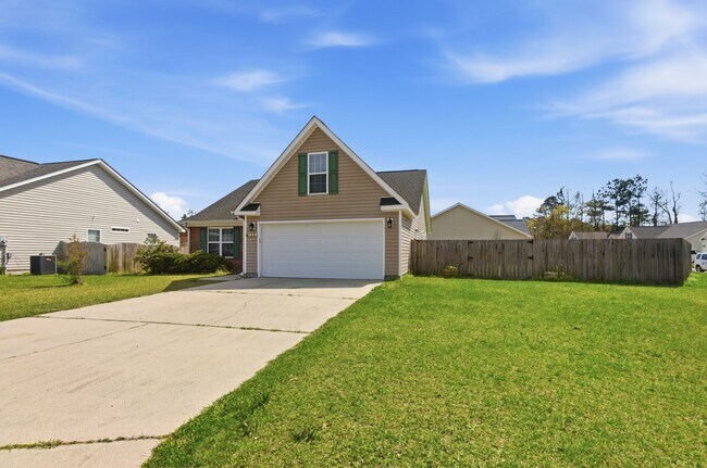 Building Photo - 127 Bermuda View