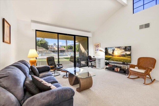 Building Photo - 6735 Harwood Cir