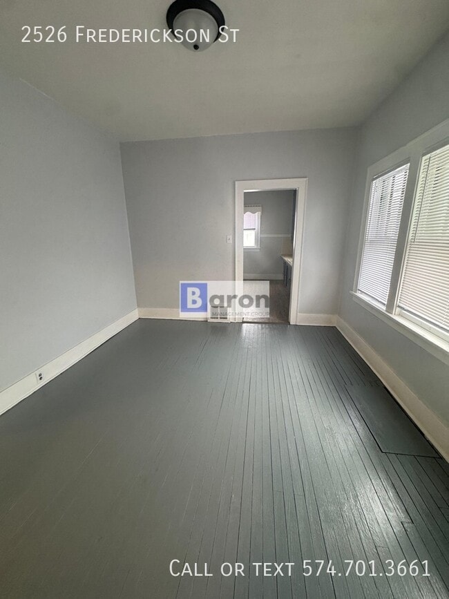 Building Photo - 2526 Frederickson St