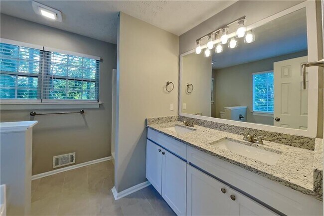 Building Photo - 3544 Willgrove Way