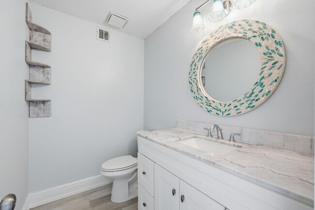 Building Photo - Premier Marina Cove end unit!!   Coastal Lifestyle at its BEST!!