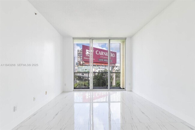 Building Photo - 1350 NW 8th Ct