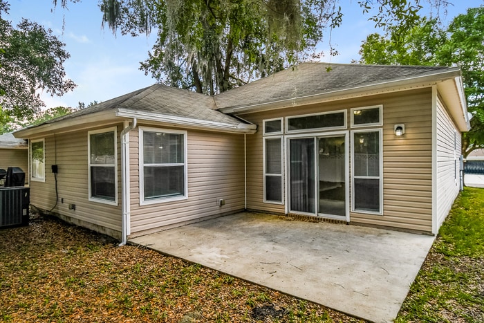 Building Photo - 10884 Campus Heights Ln
