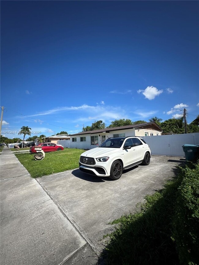Building Photo - 5500 NW 178th Terrace