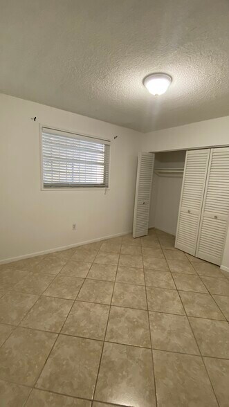 Building Photo - 3181 SW 13th St