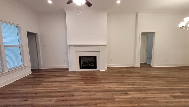 Building Photo - Must see home in Zachary!