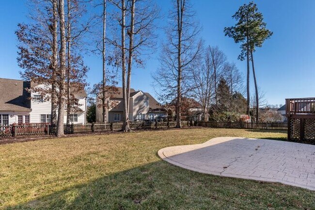 Building Photo - Spacious 5 Bedroom Home with 3rd Floor Suite, Fenced Yard & Community Amenities – $3,500/mo