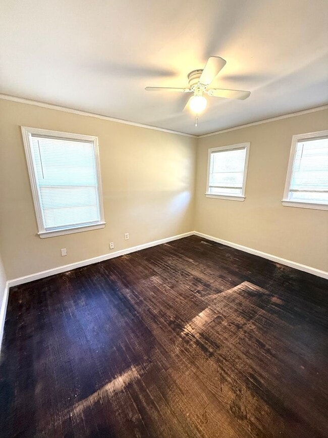 Building Photo - ** 3 bed 1 bath located in Druid Hills ** Call 334-366-9198 to schedule a self showing