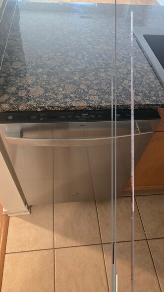 Dishwasher - 125 N Euclid Ave