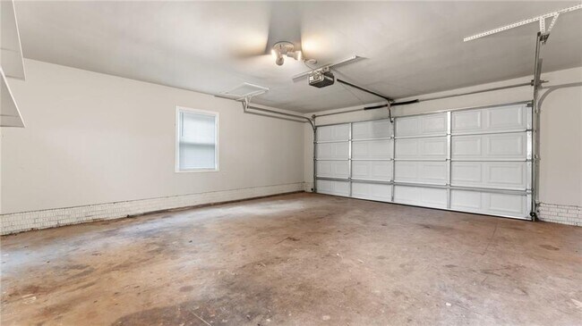 Building Photo - 3913 Hadley Farm Dr