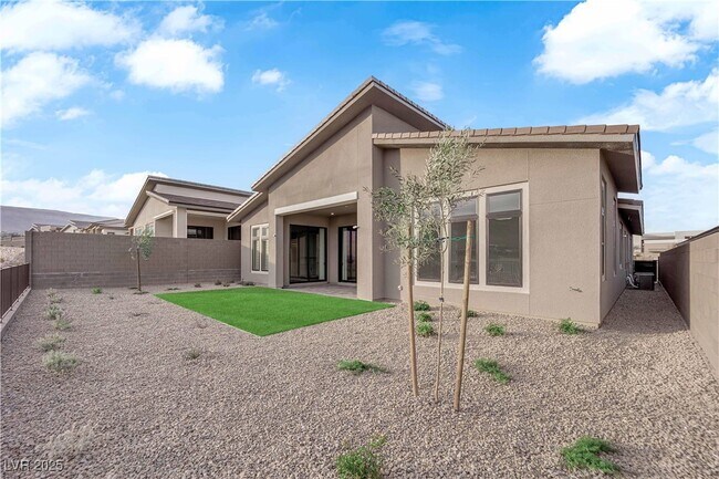 Building Photo - 11079 Rolling Vista Dr