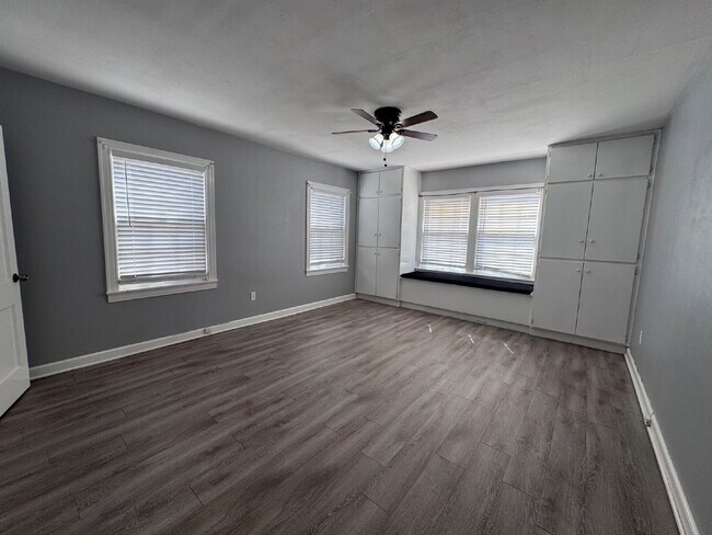 Building Photo - 2614 31st St