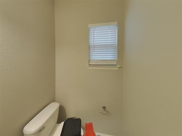 Building Photo - 5024 Kestrel Dr