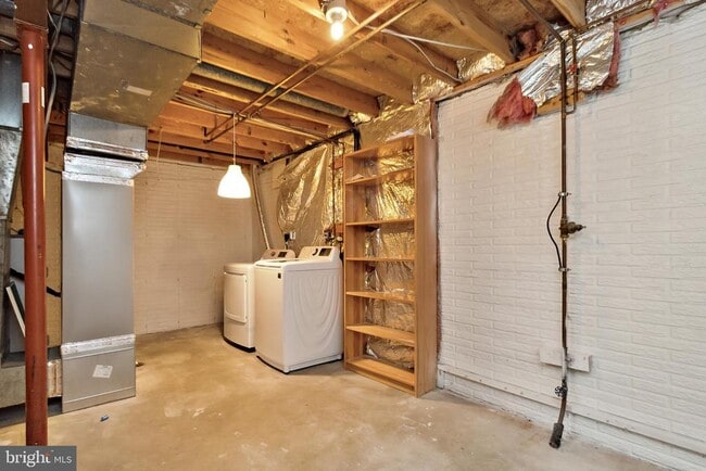 Building Photo - 3380 Longbow Ct