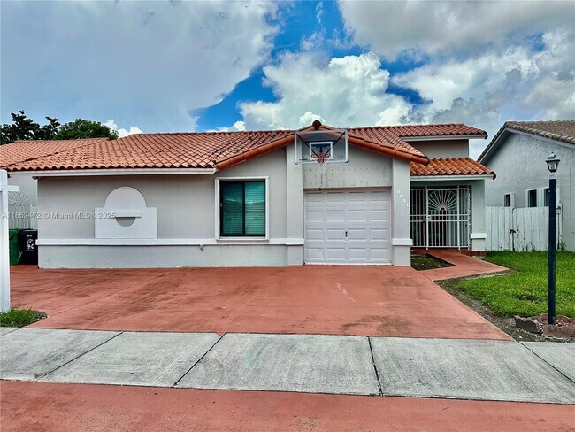 Building Photo - 10940 SW 143rd Ct