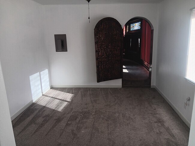 Building Photo - 98 NM-369