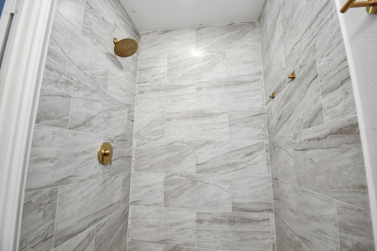 Building Photo - 428 De Haven St