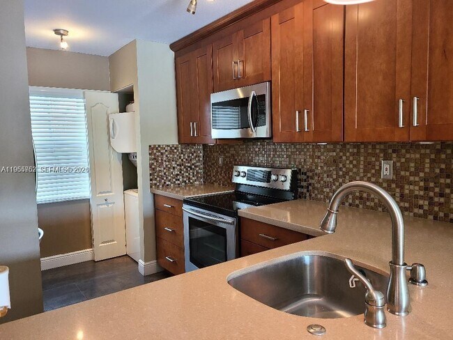 Building Photo - 14273 SW 121st Pl