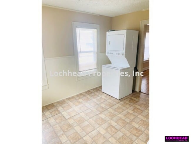 Building Photo - Super Charming Home located in Mesquite!!!...