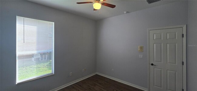 Building Photo - 7214 Beakrush Ln