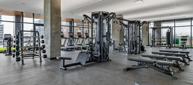 Building Photo - 225 N Elizabeth St