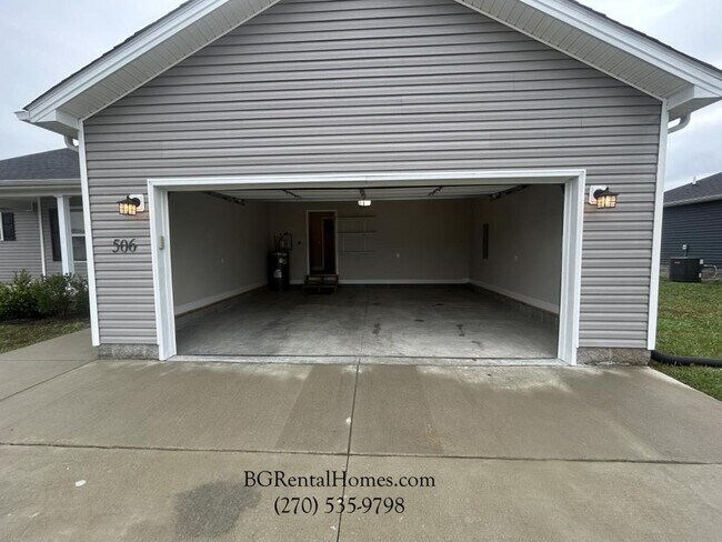 Building Photo - 506 Labrador Dr