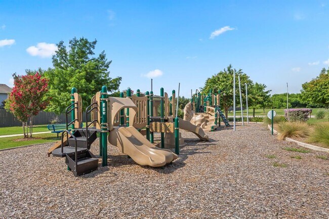 Building Photo - 7409 Elk Pass Dr