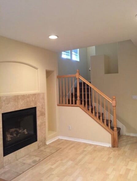 Building Photo - 7821 Daisy Cir