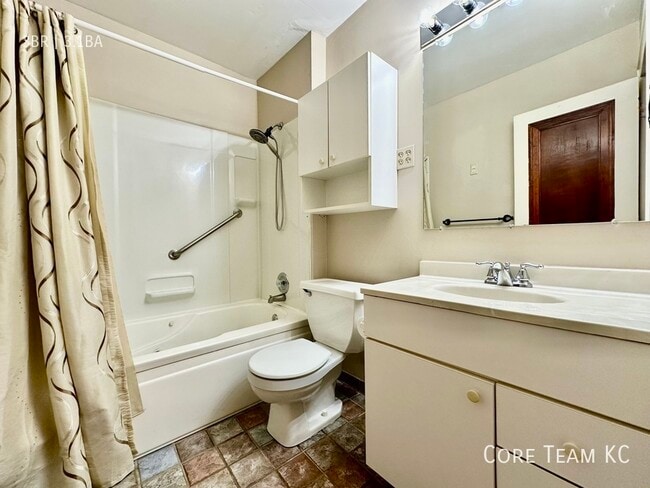 Building Photo - 4819 Jarboe St
