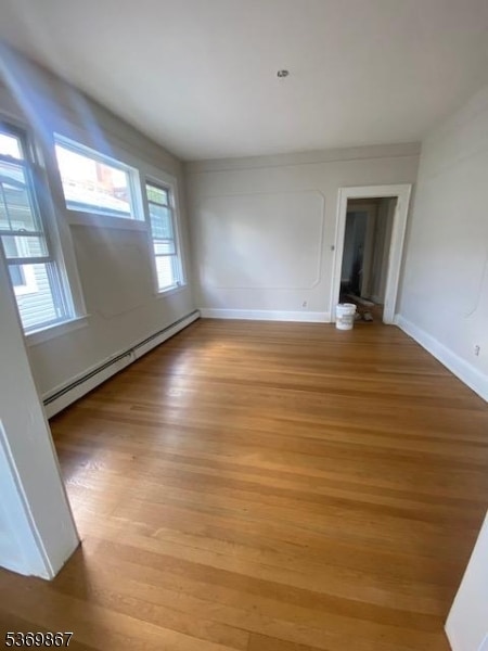 Building Photo - 842 Pennington St