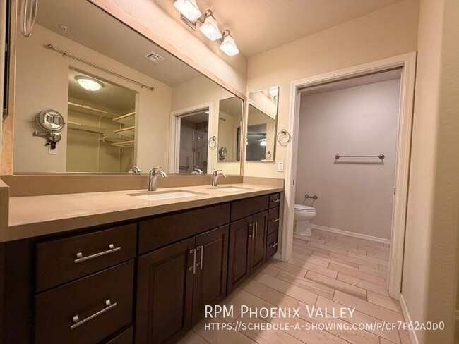 Building Photo - 17850 N 68th St