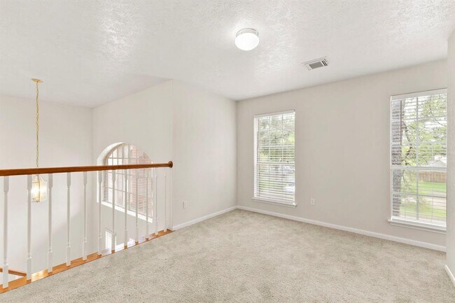 Building Photo - 13902 Danton Falls Dr