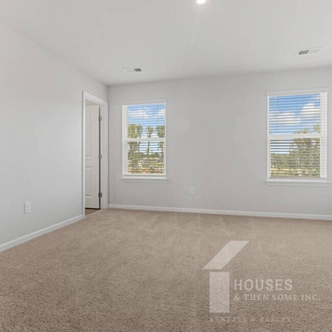 Building Photo - 100 Randwick Ln