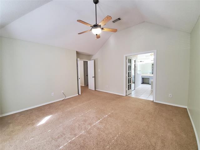 Building Photo - 1040 Woodbriar Dr