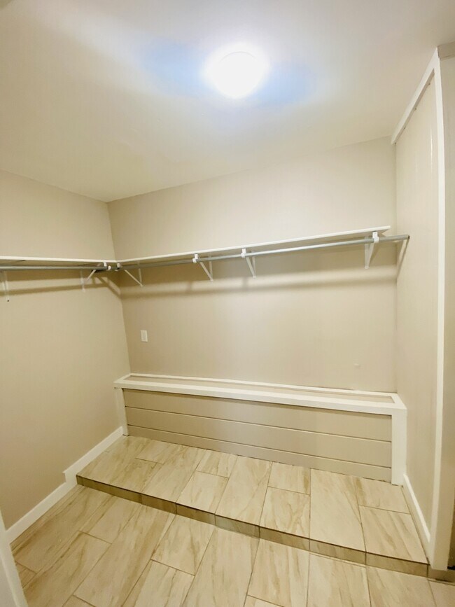 Building Photo - 106 Timber Ln Loop