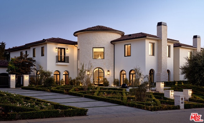 Building Photo - 25242 Prado Del Grandioso