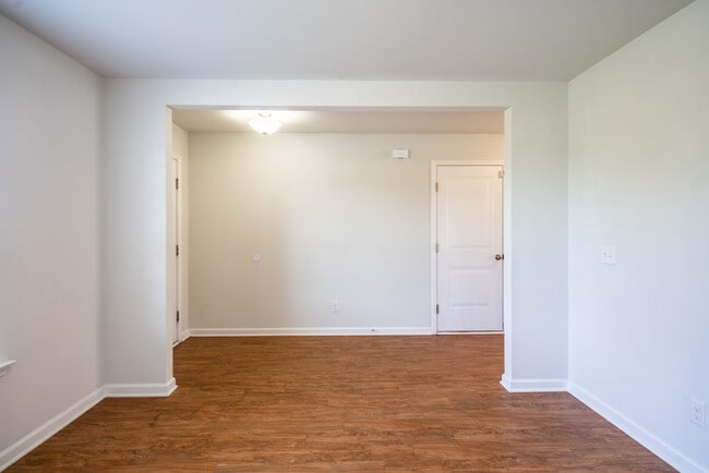 Building Photo - 135 Davila St