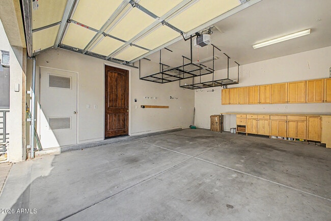 Building Photo - 304 S Wilson St