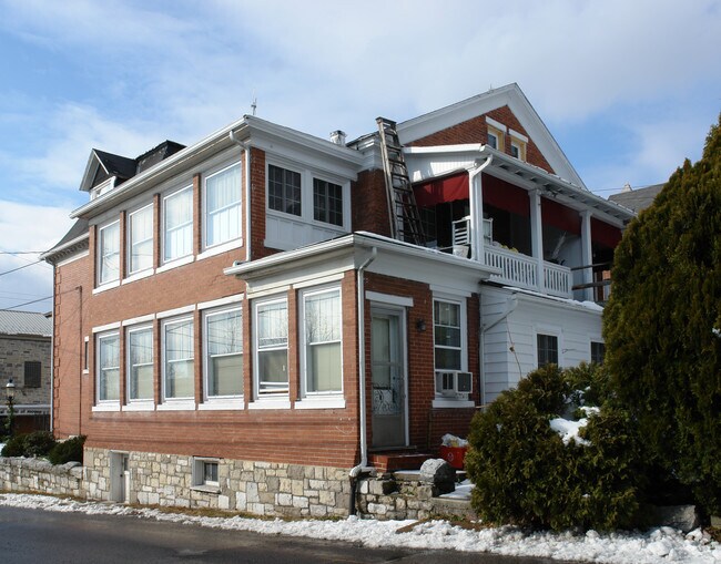 126128 N Spring St 126128 N Spring St Bellefonte PA 16823