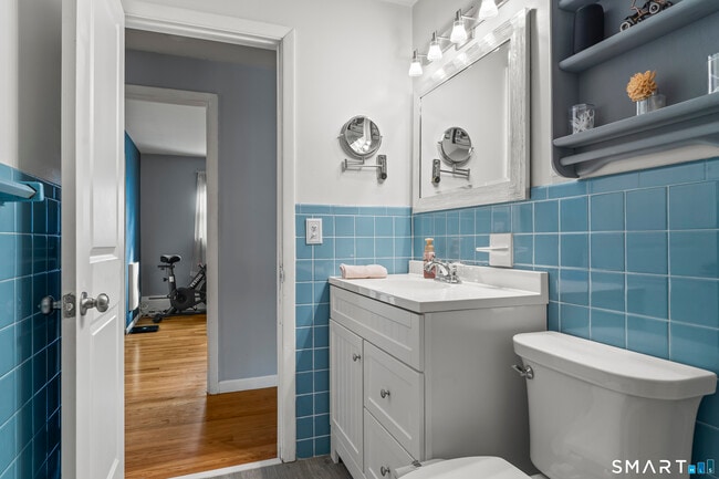 Building Photo - 77 Basswood Dr