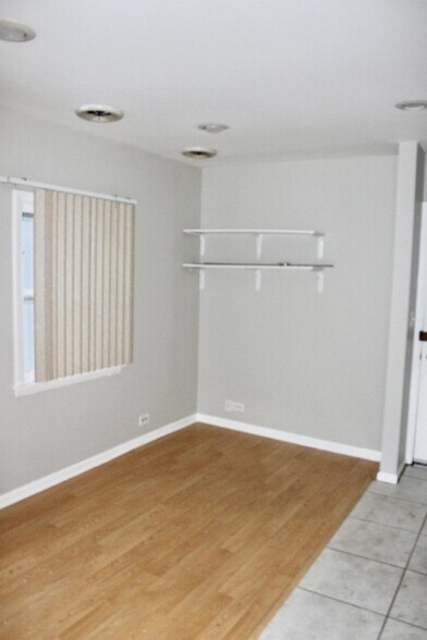 Building Photo - 3443 Buena Rd