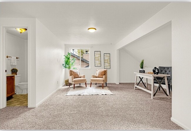 Building Photo - 5219 Stillwater Dr