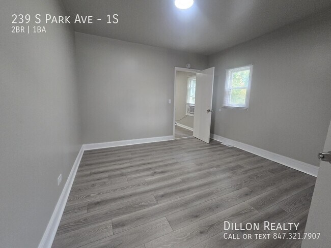 Building Photo - 239 S Park Ave