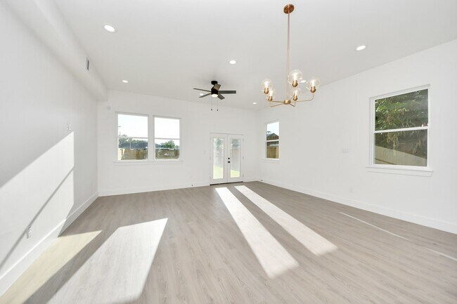 Building Photo - 9021 Spaulding St