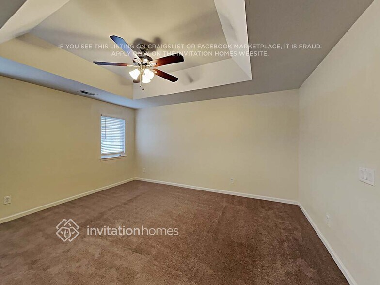 Building Photo - 2019 Southridge Dr