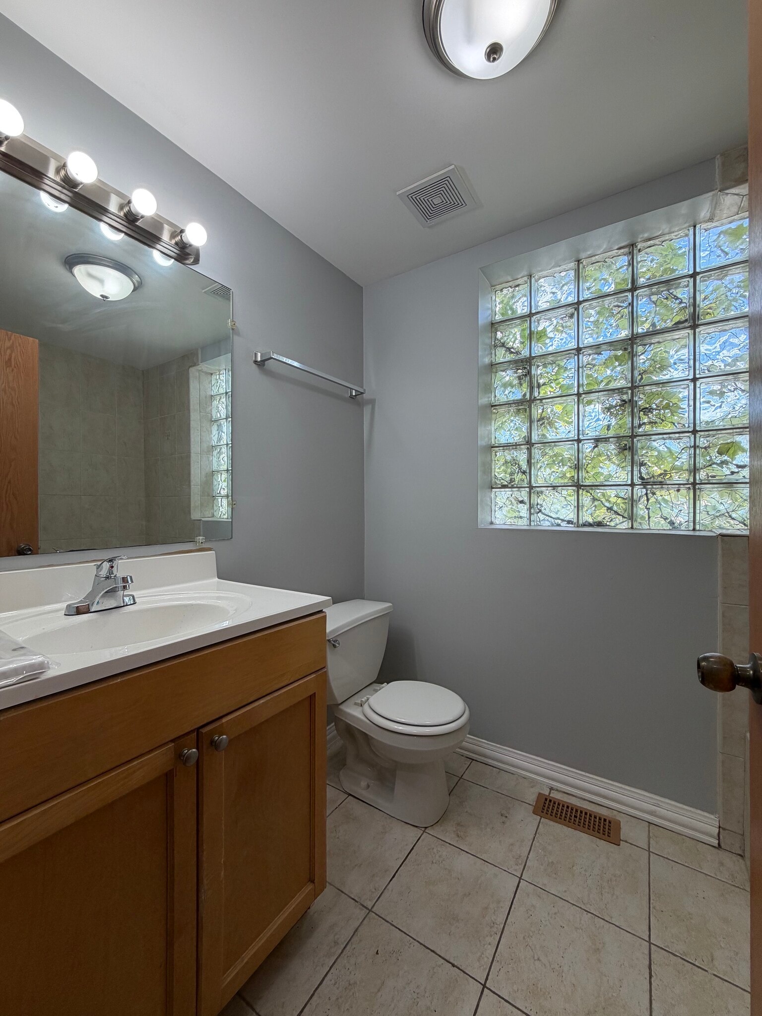 1st bathroom - 2702 W Warren Blvd