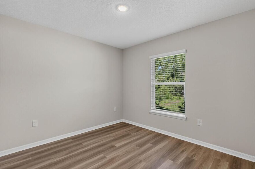 Building Photo - 129 Wellwood Ln