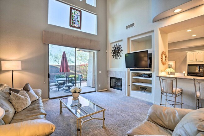 Building Photo - 15240 N Clubgate Dr
