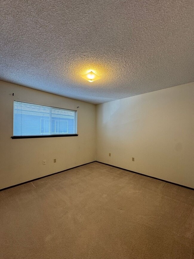 Building Photo - 500 W 12th Ave