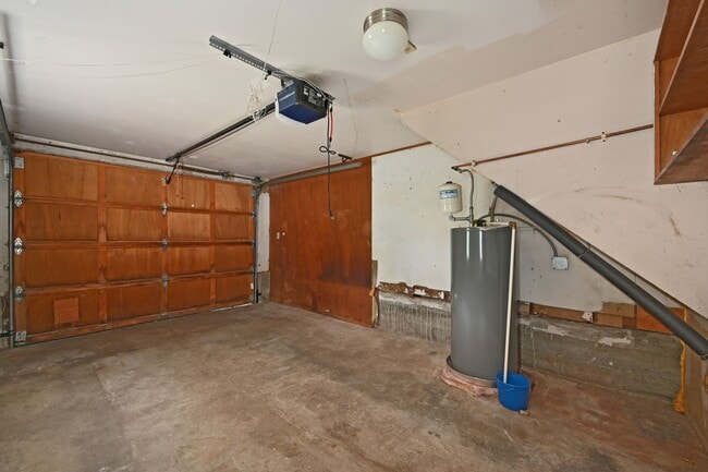 Building Photo - Cozy 2-bedroom 2 bath house in Redmond